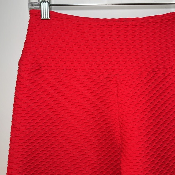 Booty by Brabants Croco Skin Cropped Leggings CURVY SIZE - Picture 2 of 4